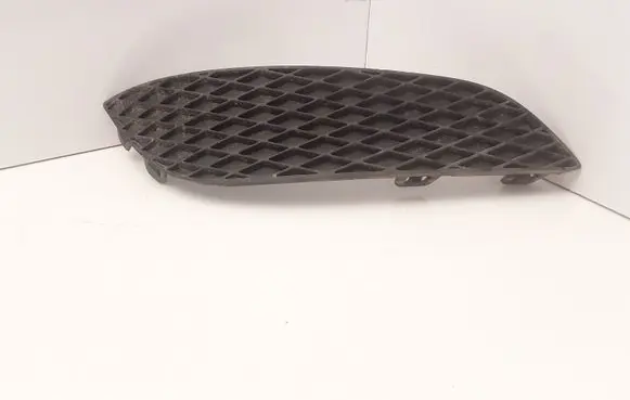 Opel Astra H Front bumper lower grill 37576802 13225763
