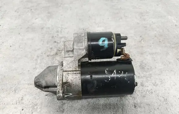 Opel Corsa C Starter motor 0001107402