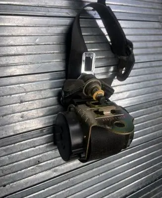 Mini One - Cooper R50 - 53 Rear seatbelt 7055962 72117055962