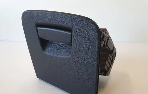 BMW 5 G30 G31 Glove box 6997929 83202206 23012018