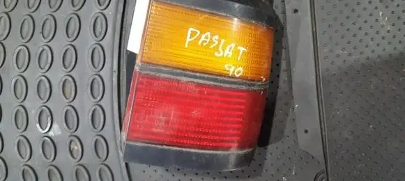 Volkswagen PASSAT B3 Rear/tail lights
