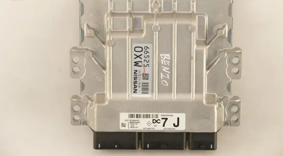 Nissan X-Trail T32 Engine control unit/module A2C1934380401