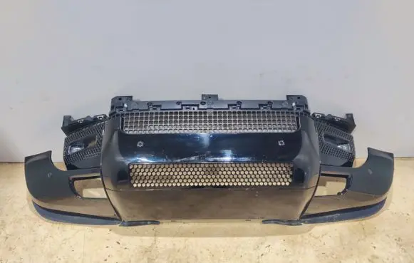 Land Rover Defender Front bumper L8B217F775A L8BD17E778A