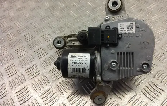 Peugeot RCZ Wiper motor 9673484080