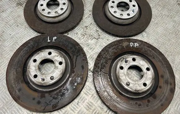 Audi TT TTS RS Mk3 8S Brake discs and calipers set 