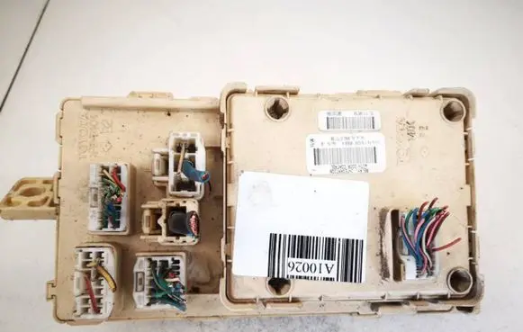 Toyota Avensis T250 Fuse box set 8264105020a 82641-05020-a