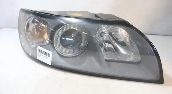 Volvo V50 Headlight/headlamp