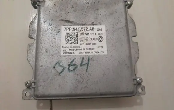 Volkswagen Crafter Headlight ballast module Xenon 7PP941572AB 7PP941572A W003T25075