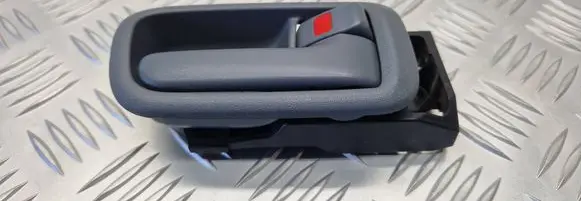 Toyota RAV 4 (XA20) Front door interior handle