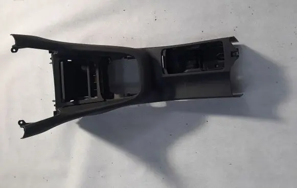 Volkswagen Golf VI Center console 5K7867360