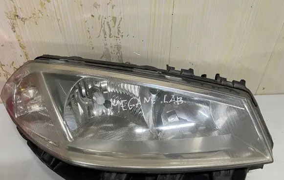 Renault Megane II Headlight/headlamp 8200073221J