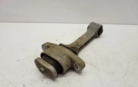 Hyundai ix35 Engine mount bracket 219692S000