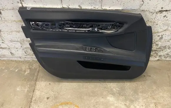 BMW 7 F01 F02 F03 F04 Front door card panel trim 70573171