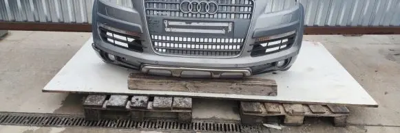 Audi Q7 4L Front bumper