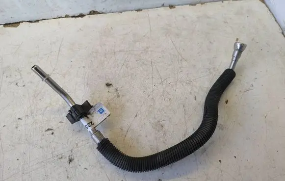 Chevrolet Corvette C7 Fuel line pipe