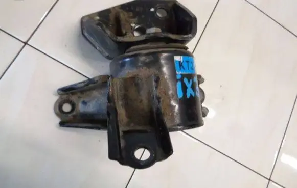 Hyundai ix35 Engine mount vacuum valve 