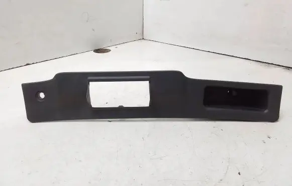 Opel Astra H Tailgate trim 13119336 332004790 11E00228