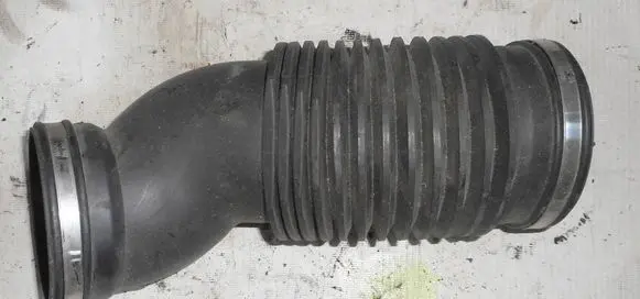 Citroen C5 Air intake hose/pipe 9655137080