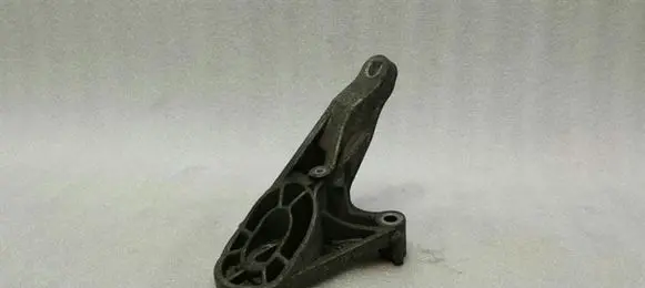 Mini Cooper Countryman R60 Engine mount bracket 6872019