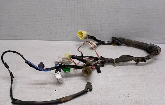 Subaru Legacy Front door wiring loom 81820AE210 0114091107
