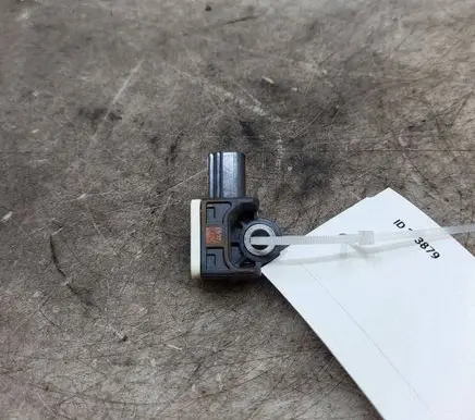 Volvo V60 Airbag deployment crash/impact sensor 31334336