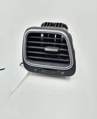 Volkswagen Eos Dashboard side air vent grill/cover trim 1Q0819704G 1Q0819703G
