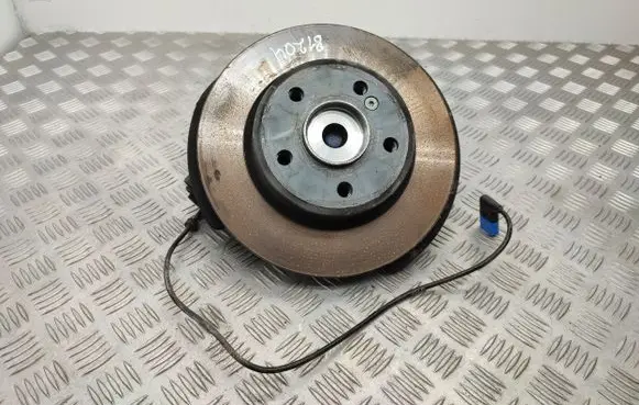 Mercedes-Benz B W246 W242 Rear wheel hub 2460306