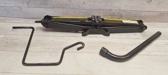 Opel Zafira B Tool set 13255681 13500010