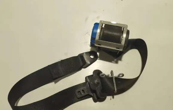 Ford Fiesta Front seatbelt 3558GJ 71266