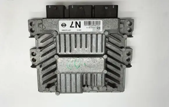 Nissan Qashqai Engine control unit/module S180033106A