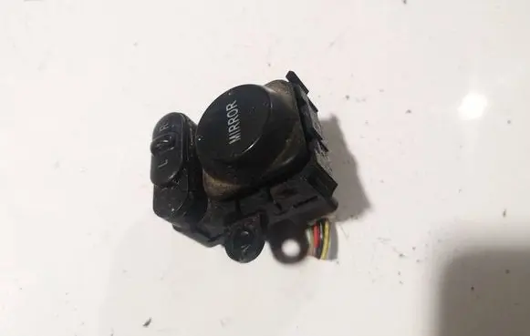Honda FR-V Wing mirror switch sjde010m1