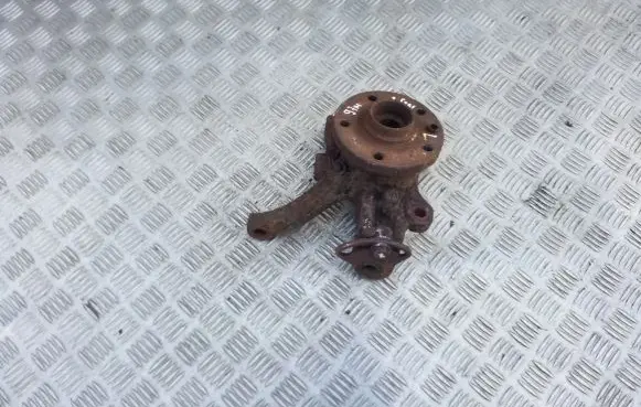 Volkswagen Transporter - Caravelle T4 Front wheel hub
