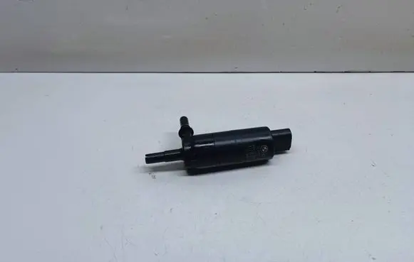 BMW 3 F30 F35 F31 Headlight washer pump 7217792