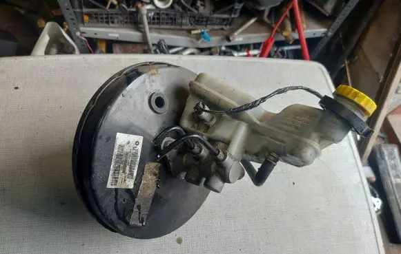 Dodge Caliber Brake booster P05105149AE