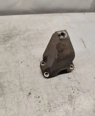 Volkswagen PASSAT B5 Gearbox mounting bracket 8D0399113AB