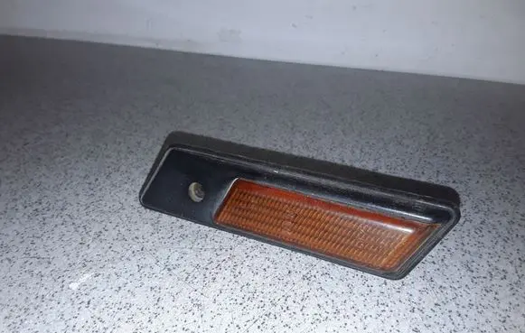 BMW 3 E36 Front fender indicator light 1378014