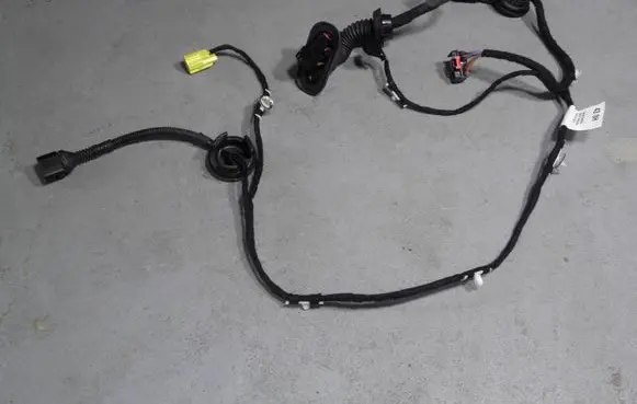 Audi A3 S3 8P Rear door wiring loom 8P4971030H