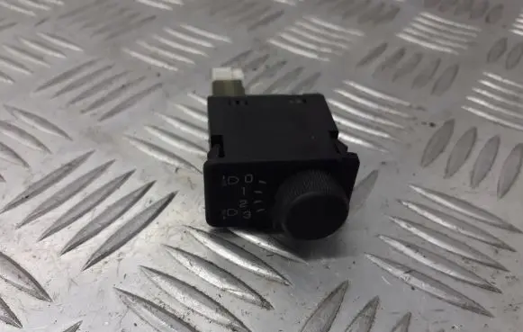 Nissan Almera Tino Headlight level adjustment motor BRAK