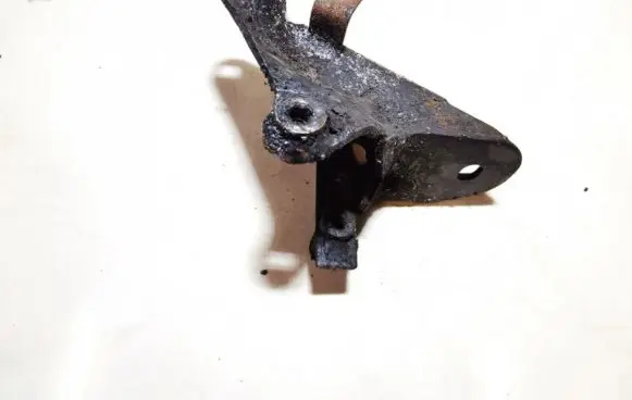 Seat Ibiza II (6k) Engine mounting bracket