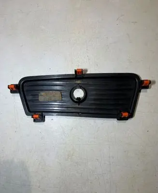 Chrysler Pacifica Panel trim 5VT74TRMAA 3051738