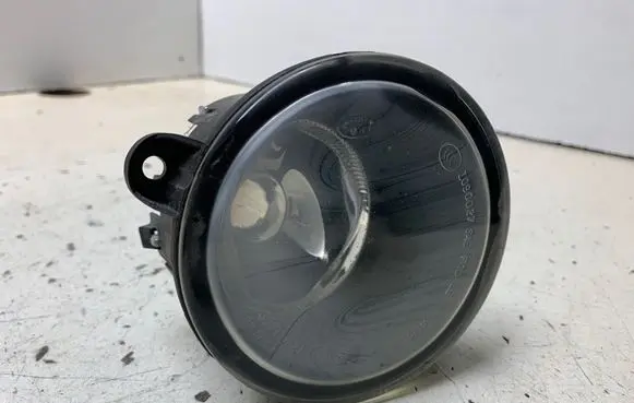Land Rover Range Rover Sport L320 Front fog light 8J0807906L XH2215K201BA 0305061011