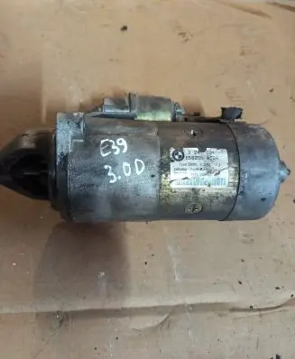 BMW 5 E39 Starter motor 2247391 E5820NAI04 242701