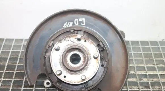 KIA Sorento Rear wheel hub