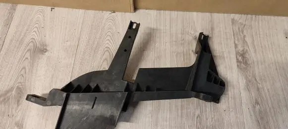 BMW X3 E83 Headlight/headlamp mounting bracket 1301073025