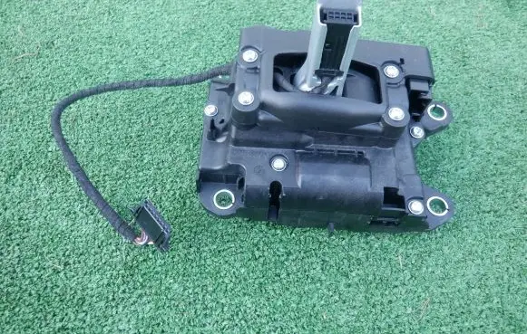 Audi Q7 4M Gear shifter/selector 4M1713041D 10009796904