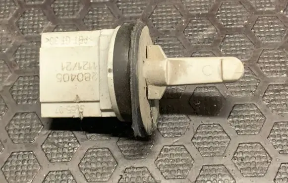 Volkswagen PASSAT B6 Interior temperature sensor 1K0907543A