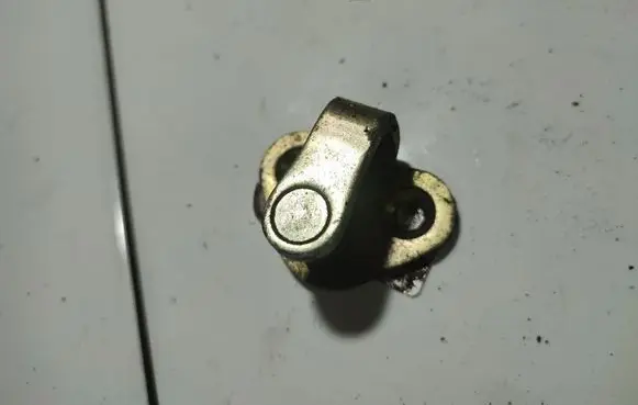 Peugeot 307 Rear door lock loop/hook striker 