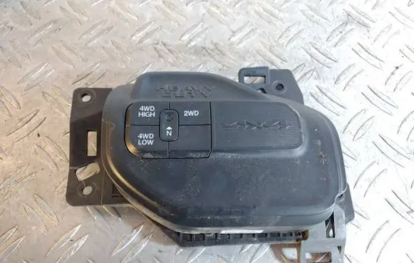 Dodge RAM 2500 DS Other switches/knobs/shifts 68368381AD