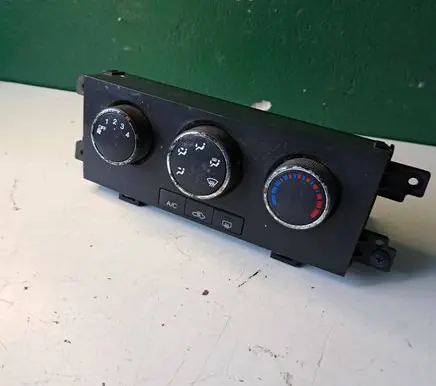 Chevrolet Captiva Climate control unit 96820197 0704170029
