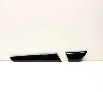 Mercedes-Benz C W204 Front door card panel trim A2047200922 A2047200522